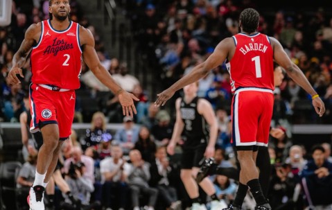 开云-卢盛赞哈登扛起球队！快船距前六仅4.5胜场 官方晒8数据力挺登哥