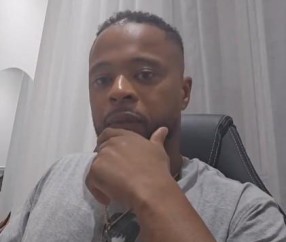 开云体育下载-埃弗拉：我爱阿森纳，但他们每年都像“播种”时被拽住命根子